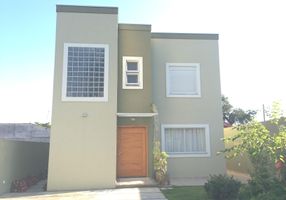 Sobrado com 3 Quartos à venda, 180m²