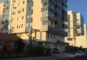 Apartamento com 2 Quartos para alugar, 110m²
