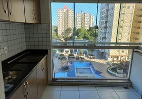 Apartamento com 3 Quartos à venda, 82m²