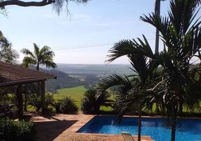 Fazenda/Sítio com 10 Quartos à venda, 22m²