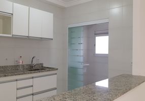 Apartamento com 3 Quartos à venda, 76m²