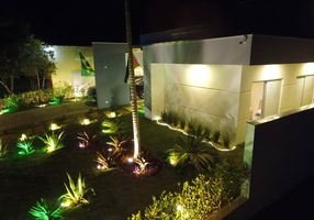 Casa de Condomínio com 3 Quartos à venda, 180m²