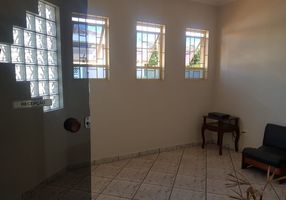 Ponto Comercial com 6 Quartos à venda, 300m²