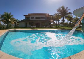 Casa de Condomínio com 5 Quartos para alugar, 430m²