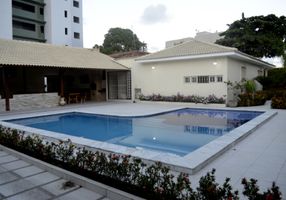 Casa com 4 Quartos à venda, 417m²