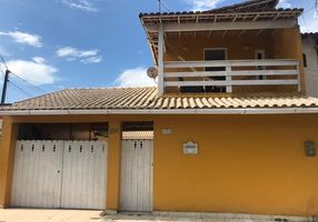 Casa com 3 Quartos à venda, 90m²