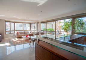 Apartamento com 3 Quartos à venda, 237m²
