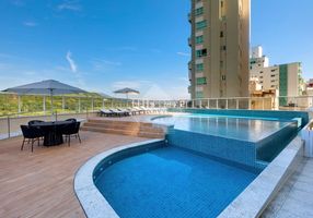 Apartamento com 4 Quartos à venda, 158m²