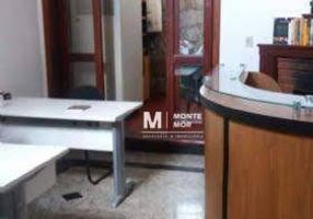 Imóvel Comercial com 4 Quartos para alugar, 220m²