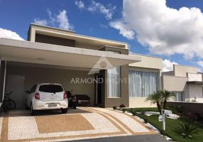 Casa de Condomínio com 3 Quartos à venda, 260m²