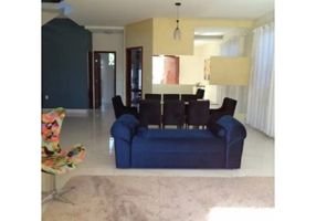 Casa com 5 Quartos à venda, 236m²