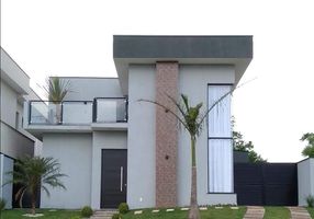 Casa de Condomínio com 3 Quartos à venda, 157m²
