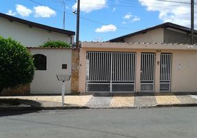Casa com 3 Quartos à venda, 198m²