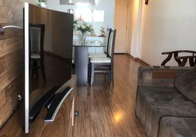 Apartamento com 3 Quartos à venda, 83m²