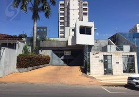 Apartamento com 4 Quartos para venda ou aluguel, 213m²