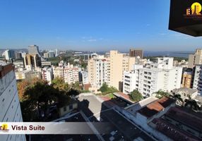 Apartamento com 3 Quartos à venda, 132m²