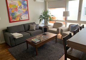 Apartamento com 2 Quartos para alugar, 75m²
