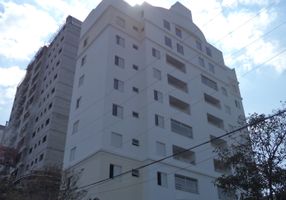 Apartamento com 4 Quartos à venda, 244m²