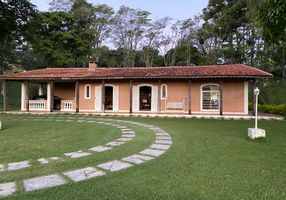 Fazenda/Sítio com 4 Quartos à venda, 15000m²