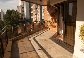 Apartamento com 4 Quartos para venda ou aluguel, 427m²