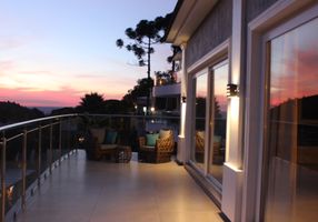 Casa de Condomínio com 3 Quartos à venda, 400m²