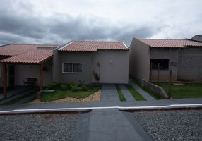Casa de Condomínio com 2 Quartos à venda, 5735m²