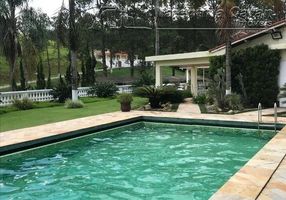 Fazenda/Sítio com 6 Quartos à venda, 1000m²