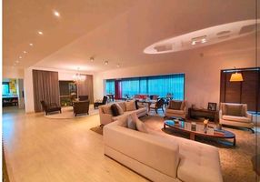Apartamento com 4 Quartos à venda, 378m²