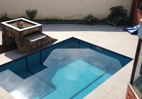 Casa de Condomínio com 4 Quartos à venda, 400m²