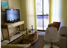Apartamento com 3 Quartos para alugar, 65m²