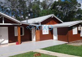 Fazenda/Sítio com 3 Quartos à venda, 180m²