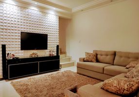 Sobrado com 3 Quartos à venda, 146m²