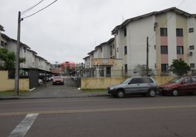 Apartamento com 3 Quartos para alugar, 50m²