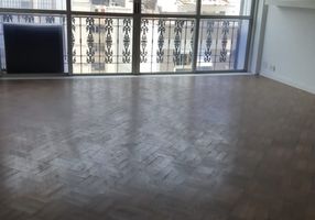 Apartamento com 4 Quartos à venda, 166m²