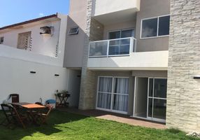 Sobrado com 3 Quartos à venda, 250m²