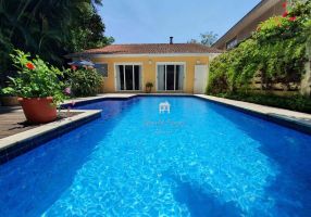 Casa com 4 Quartos à venda, 378m²