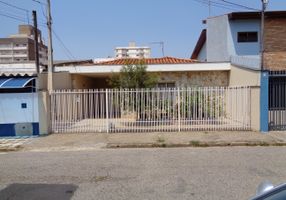 Casa com 3 Quartos à venda, 250m²