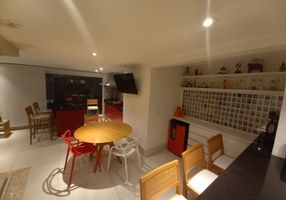 Apartamento com 3 Quartos à venda, 177m²