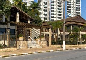 Apartamento com 4 Quartos à venda, 230m²
