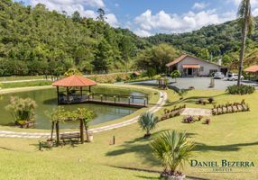 Fazenda/Sítio com 3 Quartos à venda, 200000m²