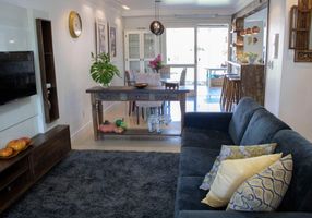Sobrado com 3 Quartos à venda, 201m²