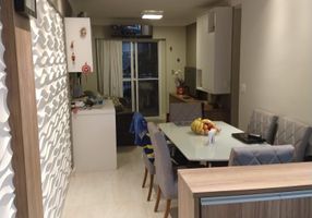 Apartamento com 3 Quartos à venda, 76m²