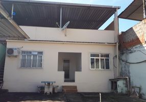 Casa com 3 Quartos à venda, 270m²