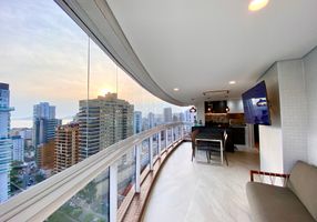 Apartamento com 3 Quartos à venda, 169m²