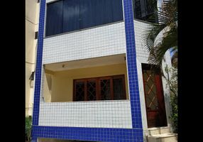 Casa com 4 Quartos à venda, 250m²