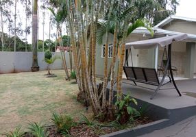 Fazenda/Sítio com 3 Quartos à venda, 1300m²