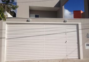 Sobrado com 3 Quartos à venda, 140m²