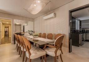 Apartamento com 5 Quartos à venda, 336m²