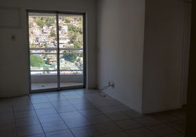 Apartamento com 2 Quartos para alugar, 60m²