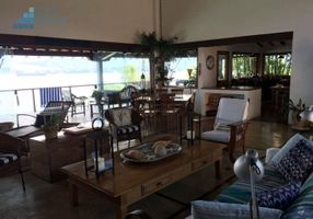 Casa com 4 Quartos para venda ou aluguel, 458m²